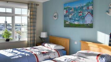 3 habitaciones, wifi gratis y ropa de cama