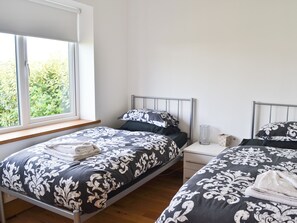 5 chambres, accès au Wi-Fi (inclus), literie fournie