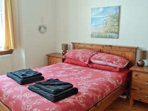 5 soverom, wi-fi (inkludert) og sengetøy