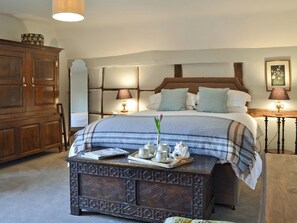 3 bedrooms, free WiFi, bed sheets