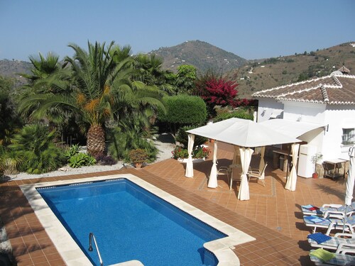 Beautiful Villa set in a delightful valley, close to Competa,Nerja and the sea.