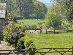 Property grounds - 3 bedroom accommodation in Pendleton, near Clitheroe (Pendleton, near Clitheroe)