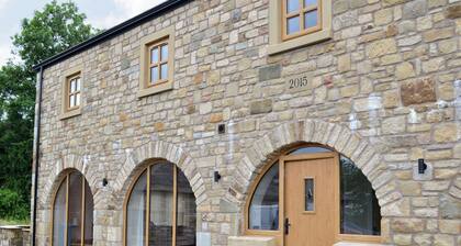 3 bedroom accommodation in Pendleton, near Clitheroe