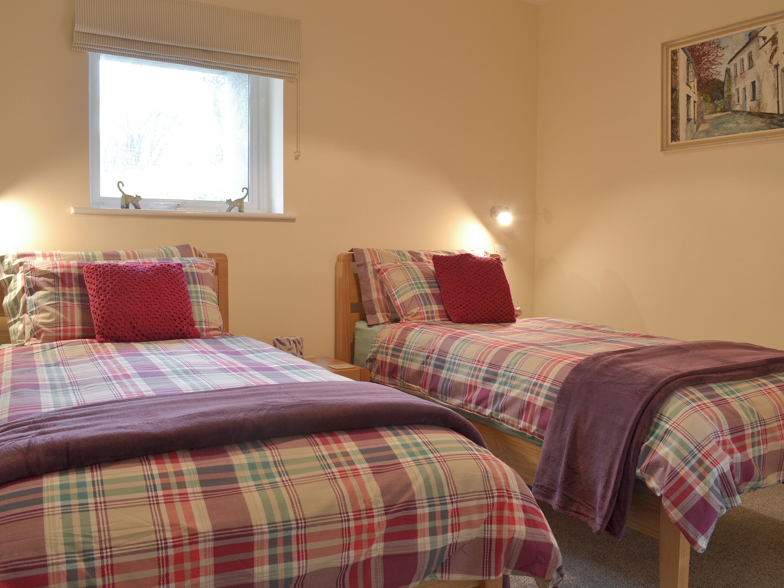 3 bedrooms, bed sheets