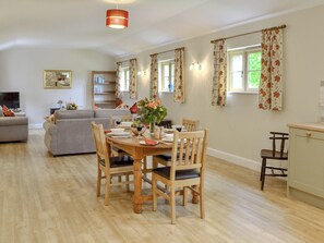 Dining - Woodlands Dairy Cottage (Adversane, near Billingshurst)