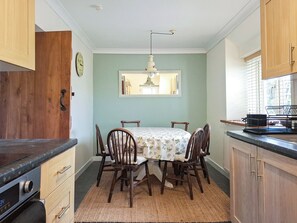 Dishwasher, high chair - 3 bedroom accommodation in Mathry (Mathry)