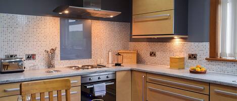 Lave-vaisselle, chaise haute