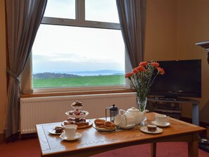 Dining - Bankhead Farm Cottage (Aberdour, near Edinburgh)
