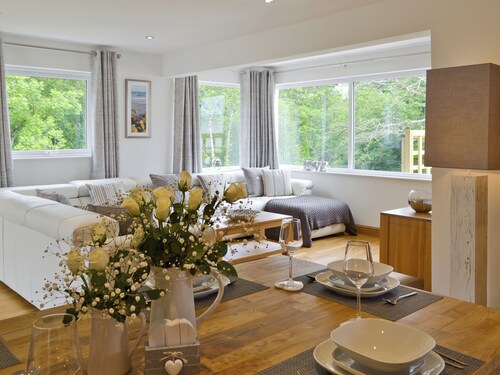 4 bedroom accommodation in Cheriton Bishop