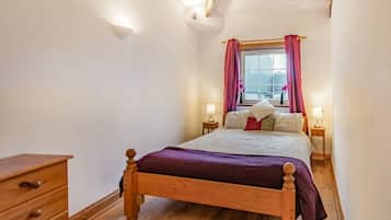 2 bedrooms, bed sheets