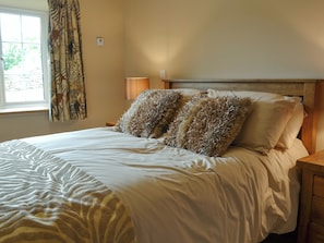 2 chambres, accès au Wi-Fi (inclus), literie fournie