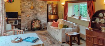 1 bedroom accommodation in Langford, near Churchill