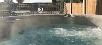 2 bedroom accommodation in Cutthorpe, near Chesterfield