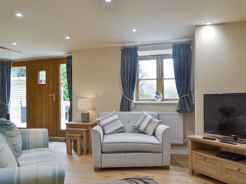 2 bedroom accommodation in Six Ashes, near Bridgnorth