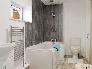 Towels - 2 bedroom accommodation in Pyworthy, near Holsworthy (Pyworthy, near Holsworthy)