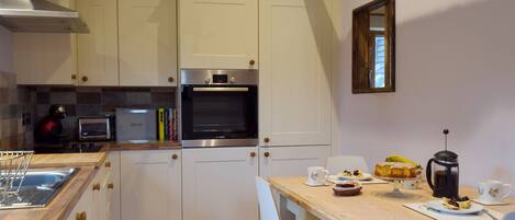 تناول الطعام