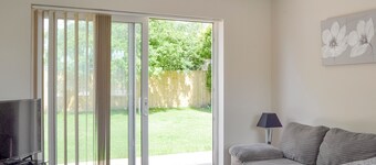 1 bedroom accommodation in Broadstone, near Bournemouth