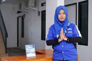 Reception - Kamar Keluarga Haji Peeng Syariah (Jakarta)