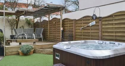 5 bedroom accommodation in Bishop Middleham, near Durham