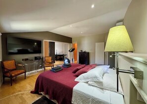 2 chambres, bureau, fer et planche à repasser, Wi-Fi