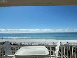 Outdoor dining - SMP 409 - Large Upscale 4 BR Beachfront Condo! (Fort Walton Beach)