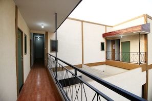 Hallway - Kamar Keluarga Fatmawati (Jakarta)