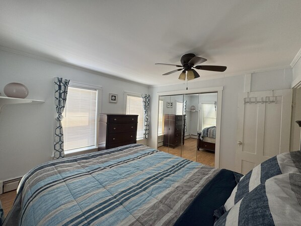 2 Schlafzimmer, Bügeleisen/Bügelbrett, kostenloses WLAN, Bettwäsche