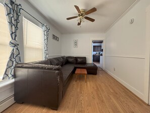 تلفزيون ذكي، مشغل دي في دي