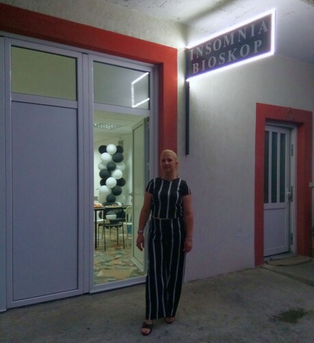 Charmantes, preisgünstiges Apartment mit Luftmatratzen in der Nähe des Aviv-Parks in Belgrad