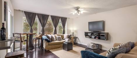 Smart-tv, videospil, Netflix, dvd-afspiller