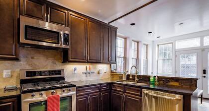 Charming Historic Capitol Hill Row Home w/ parking - perfect location