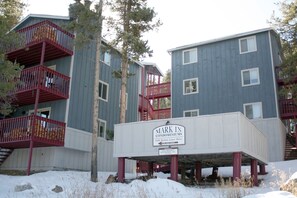 Exterior - Mark IX #8: Outstanding Location - Close to Town and Slopes - Free Shuttle (Breckenridge)