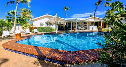 Coconut Villa - 5 Schlafzimmer / 4 Badezimmer.