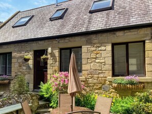 Outdoor dining - 2 bedroom accommodation in Alnwick (Alnwick)