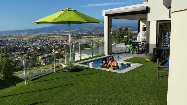 A heated pool - Private Villa With Magnificent Sea Views (Cape Town)