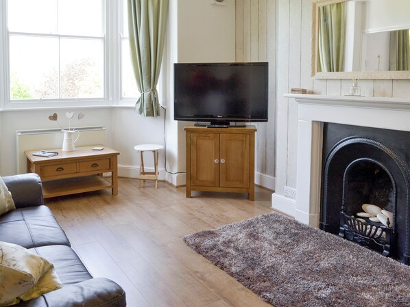 TV - St Martins Square Apartment 2 (Scarborough)