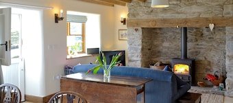 3 bedroom accommodation in Llanrwst, near Betws-y-Coed
