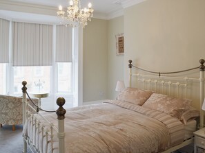 3 habitaciones, wifi gratis y ropa de cama 