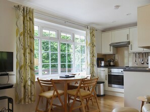 High chair - 2 bedroom accommodation in Windermere (Windermere)