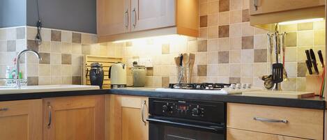 Ugn, diskmaskin och frys