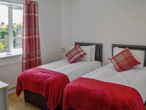 3 Schlafzimmer, kostenloses WLAN, Bettwäsche, Rollstuhlgeeignet