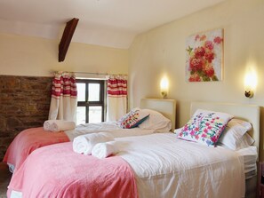 3 habitaciones, wifi gratis y ropa de cama 