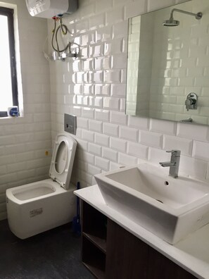 Departamento | Baño | Regadera, amenidades de baño gratuitas, secadora de cabello, pantuflas 