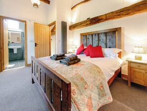 2 bedrooms, free WiFi, bed sheets - Stone Barn Farm Cottage (Ings, near Windermere)