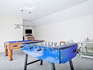 Game room - 4 bedroom accommodation in Mount, near Bodmin (Mount, near Bodmin)
