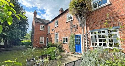 8 bedroom accommodation in Horbling, near Sleaford