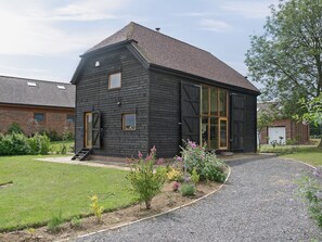Exterior - 2 bedroom accommodation in Herstmonceux, near Hailsham (Herstmonceux, near Hailsham)