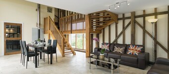 2 bedroom accommodation in Herstmonceux, near Hailsham