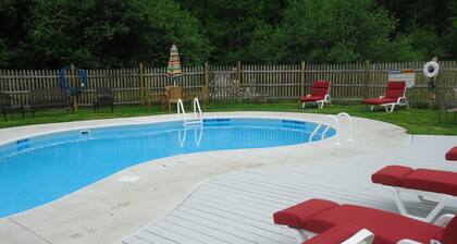 5 Bedroom Pet Friendly House Lake George Region