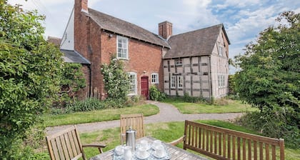 6 bedroom accommodation in Attingham Park, near Shrewsbury